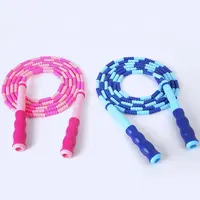 حبل قفز للأطفال مصنوع من البلاستيك اللين مطرزة بالخرز ومصنوع من أكريلونتريل بوتادين ستايرين ومقبض للقفز