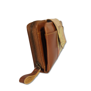 Portefeuille Chiki Combiner l'Indonésie pour un style moderne. Qualité et design uniques. Accessoire idéal pour soutenir l'apparence tendance. - Product Image 3