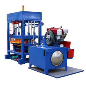 Machine à briques hydraulique standard QTF4-28 pour blocs creux, avec personnalisation et exportation, presse à briques à trous carrés - Product Image 5