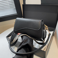 Bolso de Mano de PU Cuadrado, Color Sólido, Casual, Personalizado, para Uso Diario, de Alta Calidad, para Mujer, Venta al Por Mayor 2026