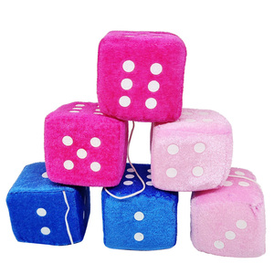 Bán Buôn Giá Rẻ Màu Xanh Lá Cây <span class=keywords><strong>Fuzzy</strong></span> Plush <span class=keywords><strong>Dice</strong></span> Hàng Tồn Kho Đồ Chơi Treo - Product Image 1