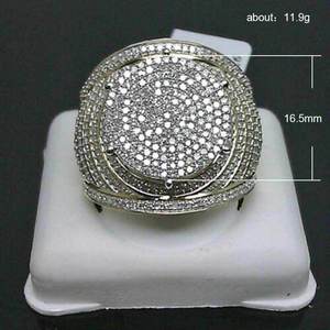 Anello da Uomo Dorato con Cristalli Pavé, Accessorio Moda Audace per Ogni Giorno e Festa - Product Image 5