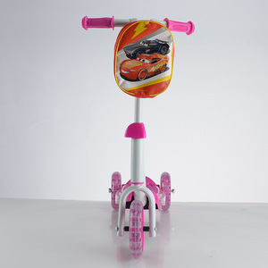 Patinete de tres ruedas para niños con luces y cesta, altura ajustable, para edades de 2 a 7 años, color rosa - Product Image 3