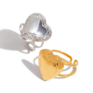 Heart-Shaped Photo Box <b>Ring</b> In 18k Gold And <b>Silver</b> Stainless Steel For Unisex Gift Jewelry - Product Image 1