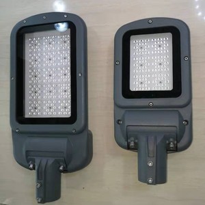 Lampadaire LED 100W 150W en alliage d'aluminium Type III pour éclairage routier extérieur - Product Image 3