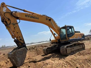 Excavadora de cadenas Hyundai 305LC-9T con motor Cummins, alta eficiencia operativa, 32100 kg, motor, caja de cambios, bomba, modelo 2020 - Product Image 2