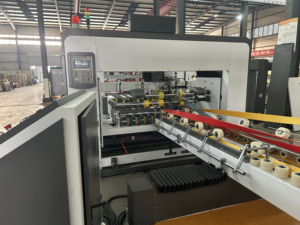 Factory Outlet Caja de cartón corrugado completamente automático Carpeta Encoladora Grapadora Stitch Maquinaria Caja de cartón Máquina de coser - Product Image 4