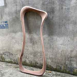 Espejo de pared asimétrico de nogal de longitud completa Art Deco mediados de siglo decoración rústica moderna hecha a mano de madera dormitorio sala de estar - Product Image 3