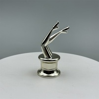 Capuchon de parfum en plastique haut de gamme en forme de couronne, couvercle de bouteille brillant électroplaqué FEA15, bouteille en verre, logo personnalisé, vente en gros, usine