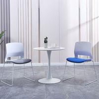 Chaise de formation au design simple, multifonctionnelle, confortable, en plastique PP, pour la maison et le bureau