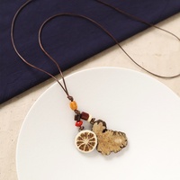 Nouveau collier de fleurs tissées à la main en plantes et fruits chinois, style ethnique chinois, longue chaîne pour pull, accessoire inspiré de la forêt