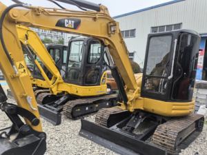 Excavadoras Mini CAT 304 de Segunda Mano, Excavadora de Orugas de 4 Toneladas, Maquinaria Hidráulica con Accesorio de Barrena, Certificación EPA y CE - Product Image 6