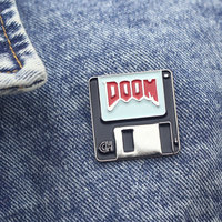 Doom Creative Cartoon Metal Badges Personnalité Vêtements Accessoires Épingle en émail Fabrication Broche personnalisée