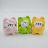 Pendentif chat en laine crocheté à la main, porte-clés et breloque de sac mignons style dessin animé