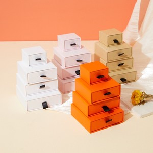 Caja de Embalaje de Joyería de Papel Kraft de Lujo con Logotipo en Lámina Dorada Personalizada, Caja de Regalo Deslizante de Cartón al por Mayor para Anillos - Product Image 2