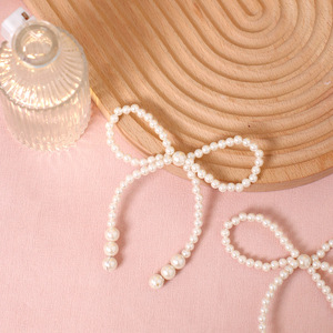 Pearl Bow Cake Decoration Heart Shape Plastic Reusable For Birthday Mother's Day Women's Day Valentine'S Day - Product Image 1