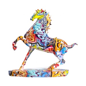 SE7 Customizable Hand-painted Fashion Horse Statues Resin Crafts Water Transfer Animal Art for Desktop Decorations