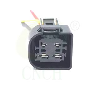 4-Wege-Hybridsteckerstecker Pigtail-Kabelbaum für die elektrische Wasserpumpe Pierburg CWA400 - Product Image 2