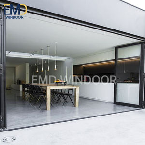 Portes pliantes en aluminium avec fonctionnement fluide et silencieux - Product Image 1