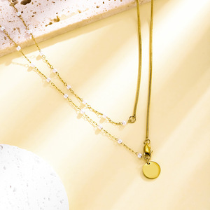 Collar de cadena de hueso de serpiente largo con perlas de doble capa chapado en oro de 18 quilates, con forma de Y y perlas de imitación con separación parcial, joyería. - Product Image 4