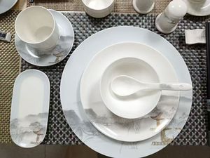 Catering Custom Decal Bone China Plates Dinnerware <b>Sets</b> Luxury <b>Ceramic</b> Dinner <b>Set</b> Wholesale White Bone China Wedding Plates - Product Image 1