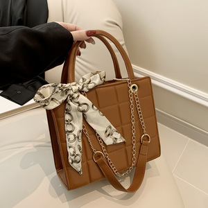 Bolsos de Mano de Cuero PU de Lujo para Mujer, con Cadenas, Correa Única, para Verano/Invierno, Bolsos de Hombro Económicos - Product Image 2