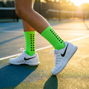 Maillot de pickleball personnalisé avec logo <span class=keywords><strong>pour</strong></span> hommes, chaussettes de sport athlétiques antidérapantes à grip renforcé et coussinets en tissu éponge - Product Image 2