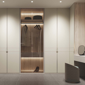 Armoire de chambre moderne sur mesure avec portes coulissantes, rangement superposé, panneau en verre et éclairage intégré pour l'organisation des vêtements - Product Image 2