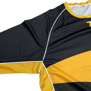 เสื้อยืดออกกำลังกายผู้ชายทรงปกติ คุณภาพสูง ระบายอากาศได้ดี เป็นมิตรกับสิ่งแวดล้อม แขนสั้น ผลิตจากโพลีเอสเตอร์/คอตตอน สำหรับเล่นกีฬา วิ่ง และฝึกซ้อม - Product Image 5