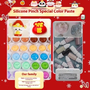 Kit de Bricolage Artisanat Fait Main Style Noël et Nouvel An, Boîte Cadeau Enfant, Jouet à Presser en Silicone, Mousse PU, Matériel PVC Anti-Stress - Product Image 3