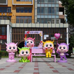 2025年ヘビかわいい漫画彫刻装飾樹脂新年ガーデン風景屋外FRP装飾美容チェン - Product Image 1