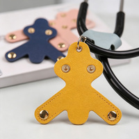 Porte-étiquette personnalisé en cuir PU durable pour stéthoscope, breloque d'identification pour étudiants en médecine, pendentif nominatif, produits promotionnels pour infirmières et étudiants, articles de bureau