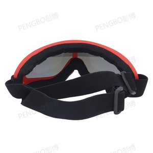 แว่นตาสุนัข UV400 กันน้ำ กันลม ปรับได้ แว่นตาสำหรับสัตว์เลี้ยงสำหรับสุนัข สไตล์สปอร์ต วัสดุพลาสติก ใช้ได้ทุกฤดูกาล - Product Image 4