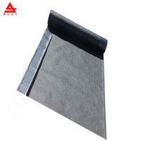 Membrane d'étanchéité de toiture en bitume polyester perméable auto-adhésive moderne EN 13859-1