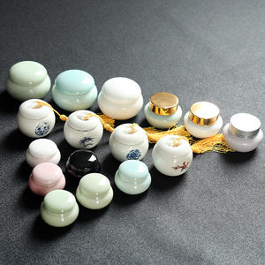 Color esmaltado forma personalizada pequeño barato de alta calidad de cerámica mate tarro cosmético de bienvenida personalizado - Product Image 1