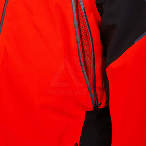 Chaqueta deportiva cortavientos de calle alta de invierno de MOQ bajo, chaqueta de lluvia de montaña impermeable con cuello levantado y capucha Unisex 2024 - Product Image 5