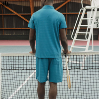 Ensemble de golf 2 pièces pour homme : Polo à manches courtes avec poche poitrine et short décontracté à taille élastique avec cordon de serrage