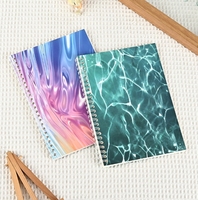 Carnet de notes de voyage avec tampon de check-in - Reliure spirale et à feuilles mobiles - Couverture en PU - Format B5 - Cadeau pour étudiants - Album de collection et de rangement