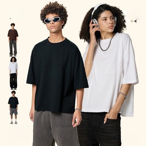 Camiseta Oversize de Corte Cuadrado para Hombre, 230 GSM, Tejido de Punto Grueso, 100% Algodón, con Estampado Digital y Hombros Caídos - Product Image 3
