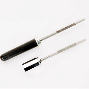 Vis de bouton de queue de violon artisanal en acier inoxydable et fibre de carbone pour Arcos brésiliens, vis chromées - Product Image 1
