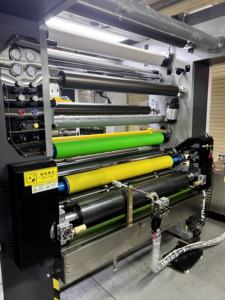 Machine à laminer mécanique de haute précision, moteur sans solvant, laminage automatique 3 en 1 pour plastique/film/papier de qualité alimentaire - Product Image 5