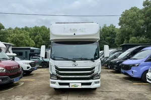 Autocaravana Usada SAIC Yuejin H500 con Chasis de Camioneta Clase C 2022, Motor Turbo Diésel <span class=keywords><strong>2</strong></span>.8T, Transmisión Manual, Tracción Trasera, 6 Asientos, Volante a la Izquierda - Product Image 2