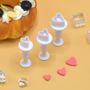 Moule en plastique écologique jetable pour biscuits, en forme d'étoile, avec bouton à ressort, pour fondant, <span class=keywords><strong>emporte</strong></span>-pièces 3 pièces - Product Image 4