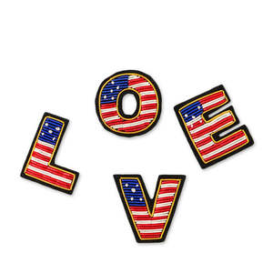 Broche en or avec motif de cœur et de volute, épingle créative, badge de carte, badge brodé à la main, broches amusantes, épingle de dos intéressante - Product Image 3