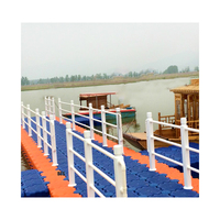 Dock flottant modulaire marin Cube en plastique HDPE Pont flottant Passerelle Ponton Plate-forme Jet Ski Dock Flotteurs