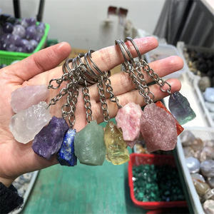 All'ingrosso cristalli spirituali cristalli di quarzo pietra <span class=keywords><strong>grezza</strong></span> guarigione pietre grezze su misura portachiavi a buon mercato per compratore ragazzo - Product Image 5