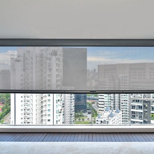 Su misura antivento esterno motorizzato Zip Track schermo ombreggiante per esterni <span class=keywords><strong>tende</strong></span> a <span class=keywords><strong>rullo</strong></span> tessuto natale moderna porta finestra francese - Product Image 3