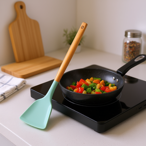 Juego de utensilios de cocina de silicona, 6 piezas, mango de madera, herramientas de cocina resistentes al calor, multifuncionales, verde claro - Product Image 2