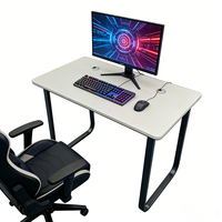 Bureau d'ordinateur ergonomique personnalisable pour le télétravail, table d'écriture moderne et simple
