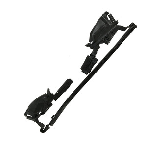 แผ่นนำอากาศหม้อน้ำรถยนต์เมอร์เซเดส-เบนซ์ ซี-คลาส W204 รุ่น 20450505 สีดำ ทำจากพลาสติก ABS อะไหล่ทดแทน - Product Image 1